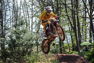 Dani Huser Fischbach Jump